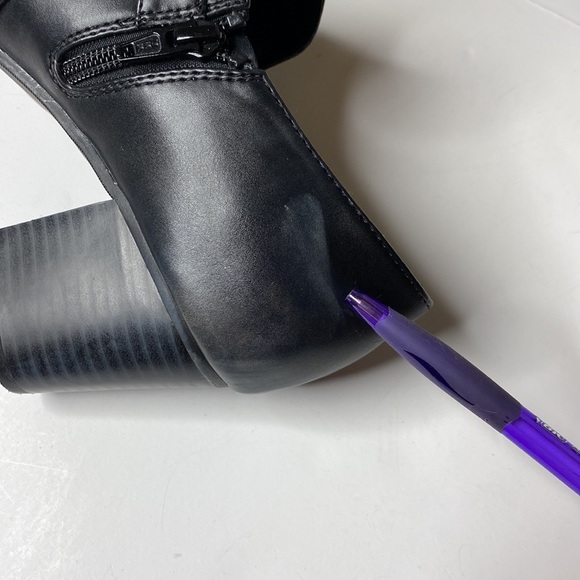 G.H. BASS & CO Bass-Tiare Black Ankle Bootie size 6-1/2 - Picture 5 of 12